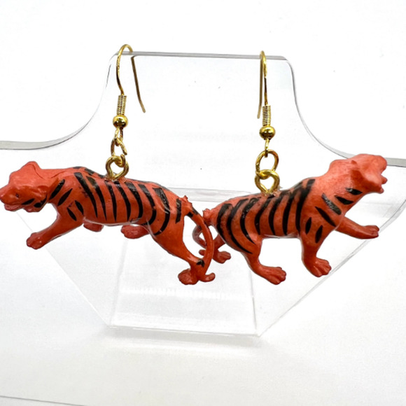 Tiger Earrings - Animal Earrings - Zoo Earrings - Teacher Earrings - Picture 7 of 9